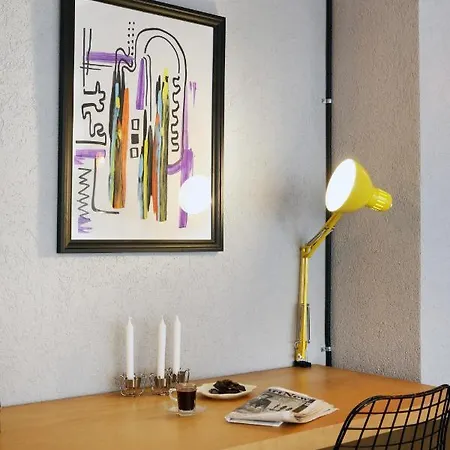 Charmng Flat In Nisantasi 아파트
